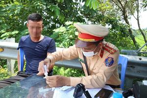 Nghệ An: Bị phạt 54 triệu đồng vì lái xe dương tính với ma túy