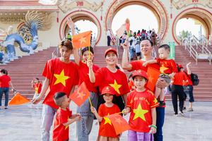 Ngành Du lịch đón 10,5 triệu lượt khách trong 5 ngày nghỉ lễ 30/4 - 1/5