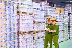 Bộ Y tế đề nghị các địa phương mở đợt cao điểm chống thuốc, sữa, thực phẩm bảo vệ sức khỏe giả
