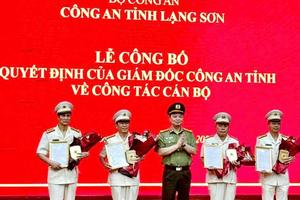 21 lãnh đạo cấp phòng Công an tỉnh Lạng Sơn tự nguyện viết đơn xin nghỉ hưu trước tuổi