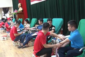 Cao Bằng: Hơn 300 tình nguyện viên huyện Bảo Lâm đăng ký tham gia hiến máu