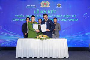 Lên VneID mua hàng của Pharmacity