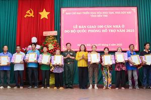 Bến Tre: Bàn giao 100 căn nhà nghĩa tình do Bộ Quốc phòng hỗ trợ