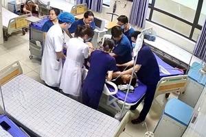 Hành hung nhân viên y tế khi họ đang làm nhiệm vụ cứu người là không thể chấp nhận