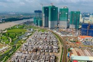 Quy mô tiền mặt và hàng tồn kho của doanh nghiệp bất động sản