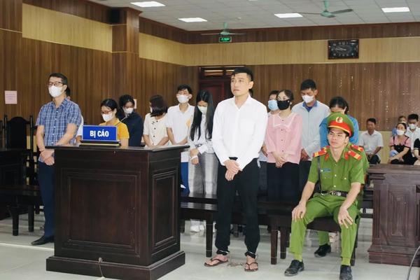 Thanh Hóa: Tuyên án 44 bị cáo đưa, nhận hối lộ và lợi dụng chức vụ quyền hạn trong thi hành công vụ