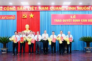 An Giang: Nhiều cán bộ thuộc diện Ban Thường vụ Tỉnh ủy quản lý nghỉ hưu trước tuổi