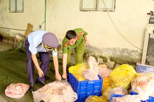 Hà Giang: Phát hiện hàng tấn thực phẩm có dấu hiệu bị phân hủy