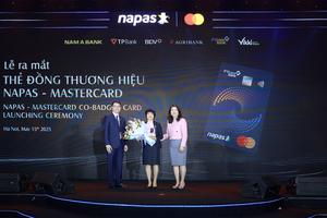 PVcomBank tiên phong ra mắt dòng thẻ đồng thương hiệu Napas và Mastercard
