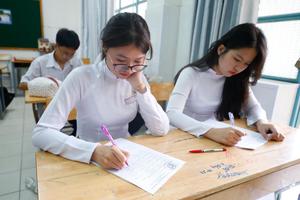 Tuyển sinh đại học và cao đẳng năm 2025: Tất cả thí sinh phải đăng ký xét tuyển trực tuyến