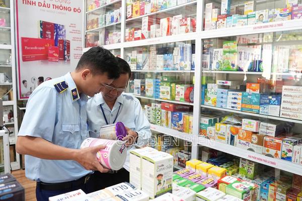Điện Biên: Phát hiện và xử lý nhiều cơ sở kinh doanh dược, thực phẩm có vi phạm