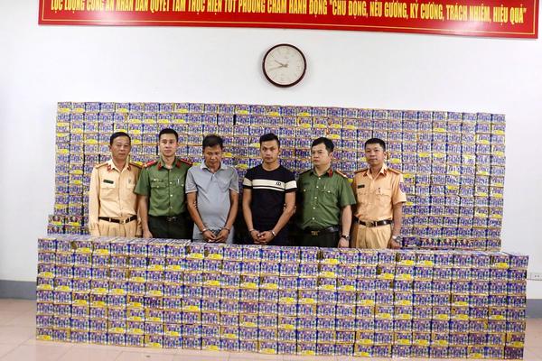 Nghệ An: Bắt vụ vận chuyển và buôn bán pháo nổ xuyên quốc gia