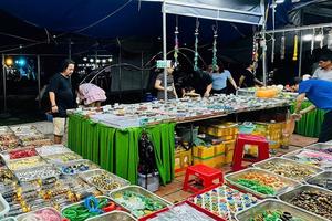 Phiên chợ đặc sản vùng miền Khánh Hòa năm 2025 thu hút du khách