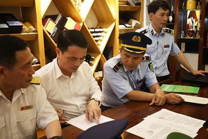 Đồng Hới ra quân cao điểm chống buôn lậu và gian lận thương mại