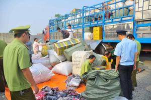 Hải Phòng: Tăng cường kiểm tra, xử lý nghiêm việc kinh doanh hàng nhập lậu, hàng giả
