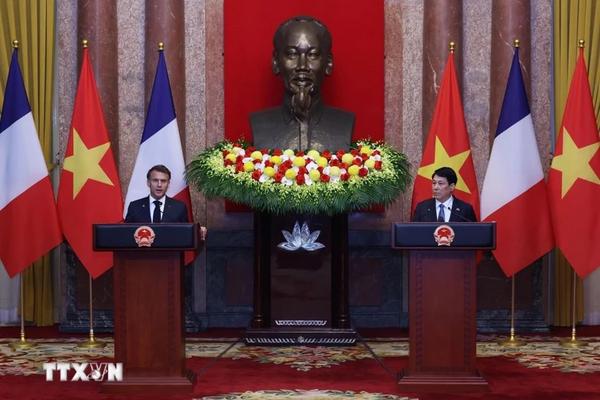 Việt Nam - Pháp ra Tuyên bố chung: Tôn trọng độc lập, toàn vẹn lãnh thổ và chủ quyền của tất cả các quốc gia