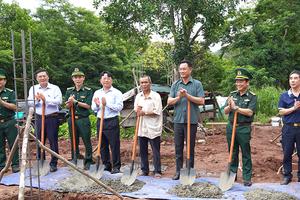 Quảng Bình: Khởi công xóa nhà tạm, nhà dột nát cho 100 hộ đồng bào dân tộc thiểu số tại xã Trường Sơn