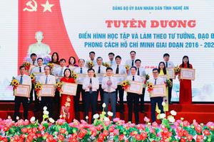 Nghệ An: Tuyên dương 7 tập thể và 48 cá nhân xuất sắc thực hiện theo gương Bác Hồ