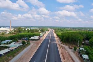 Đề xuất khen thưởng các đơn vị xuất sắt hoàn thành 3.000km đường bộ cao tốc
