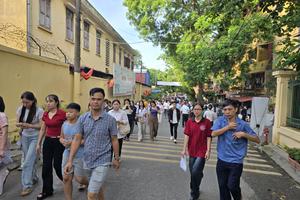 Nghệ An: Hơn 2.100 đoàn viên và thanh niên tình nguyện tiếp sức cho các sĩ tử vào lớp 10