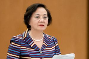 Đề xuất ký hợp đồng với doanh nhân tiêu biểu, chuyên gia làm nhiệm vụ công chức lãnh đạo