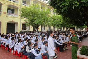 Tăng cường phòng ngừa, ngăn chặn ma túy xâm nhập vào học đường