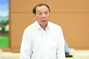 “Mặc áo có logo thương hiệu không phải quảng cáo, đại biểu Quốc hội cứ yên tâm mặc”