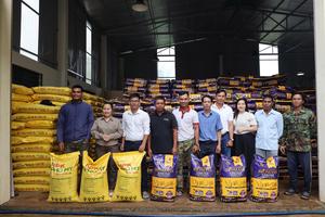 Krông Ana: Hơn 150 tấn phân bón đến tay nông dân, mở lối liên kết sản xuất cà phê bền vững