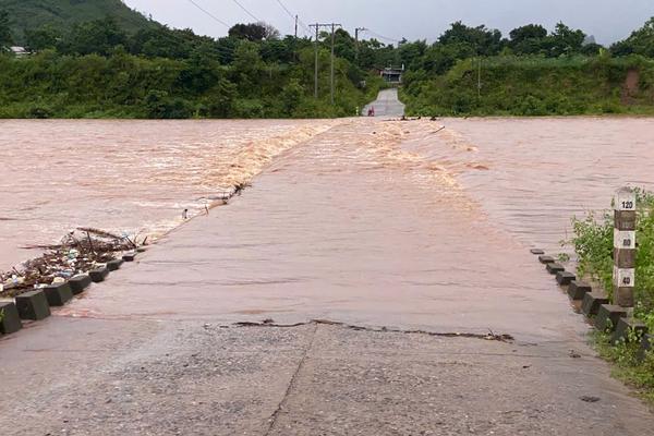 Quảng Trị: Ảnh hưởng của cơn bão số 1, nhiều nơi mưa lớn gây ngập úng, chia cắt