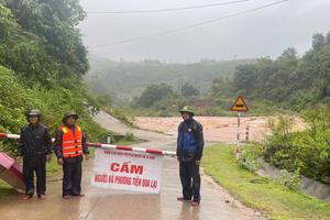 Quảng Trị: Mưa lớn do bão số 1 gây sạt lở, ngập úng, cuốn trôi nhiều tài sản của người dân