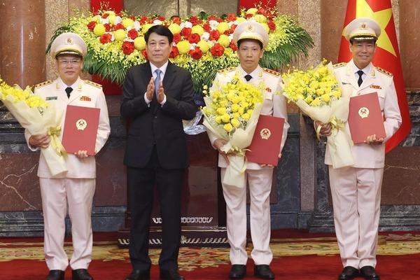 3 Thứ trưởng Bộ Công an được thăng cấp bậc hàm Thượng tướng