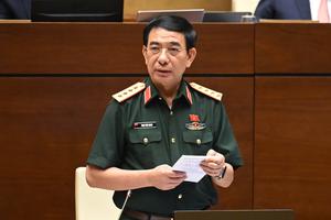 Bộ trưởng Bộ Quốc phòng lý giải chưa đưa sĩ quan quân đội về xã