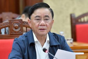 Bộ Chính trị: Từ 1/7, các tỉnh, thành được tuyển dụng, bổ nhiệm cán bộ