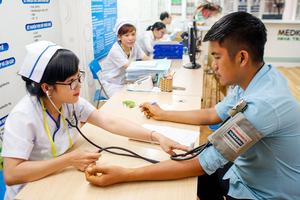 Nghệ An: Tăng cường công tác quản lý khám, chữa bệnh nhân đạo và lưu động