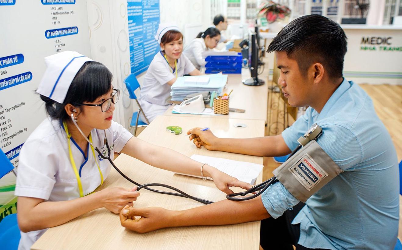 Nghệ An: Tăng cường công tác quản lý khám, chữa bệnh nhân đạo và lưu động