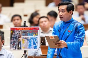 “Đề nghị dành 1 số trụ sở dôi dư xây nhà đỗ xe thông minh kết hợp làm trạm sạc, thư viện”