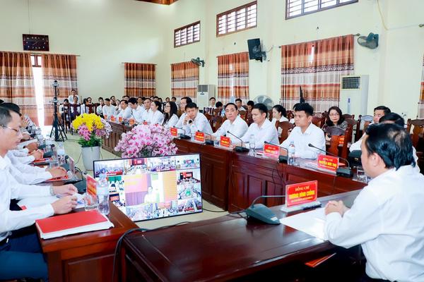Nghệ An: Hội nghị trực tuyến toàn tỉnh về vận hành thử nghiệm chính quyền địa phương 2 cấp