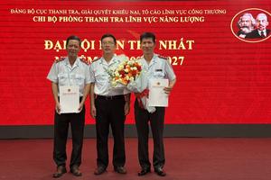 Phấn đấu hoàn thành 100% các chương trình, kế hoạch công tác hàng năm