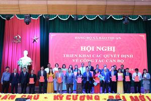 Lâm Đồng: Công bố các quyết định về công tác cán bộ tại huyện Di Linh