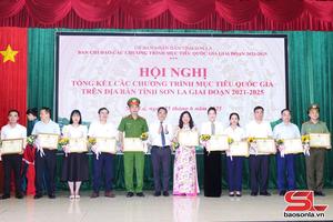 Sơn La tặng bằng khen cho tập thể, cá nhân xuất sắc trong thực hiện 3 chương trình MTQG