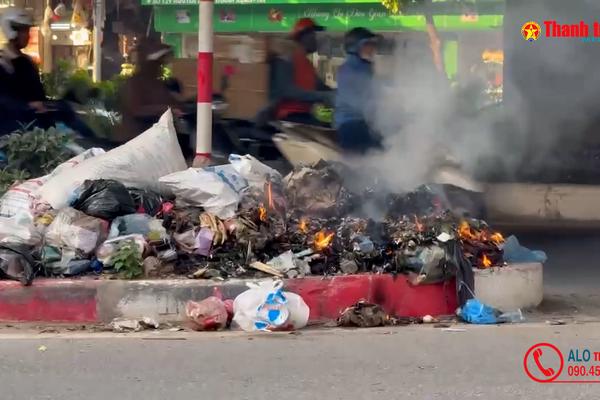 A lô Thanh tra số 26/2025: Nhức nhối "con đường rác" dài gần 1km dưới chân Vành đai 3: Khói bụi mịt mù, trách nhiệm ở đâu?