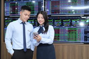 Cổ phiếu ngành nào “đắt hàng” nhất thị trường chứng khoán tháng 6?