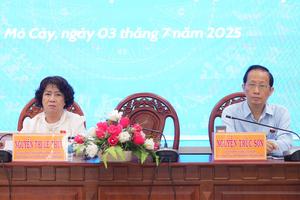 Đoàn Đại biểu Quốc hội tỉnh Vĩnh Long tiếp xúc cử tri tại xã Mỏ Cày