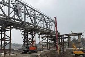 Hoàn thành xây dựng cầu Phong Châu trong tháng 10/2025