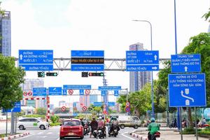 Hoàn thành điều chỉnh thông tin biển chỉ dẫn đường bộ phù hợp với đơn vị hành chính mới trước ngày 15/7