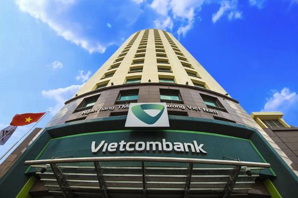 Vietcombank tăng trưởng kỷ lục, quản trị rủi ro cần “vượt tầm” quy mô