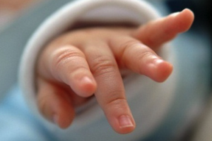 Bảo vệ trẻ em khỏi nguy cơ xâm hại: Pháp luật phải đi trước