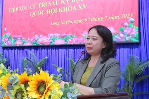 Phó Chủ tịch nước Võ Thị Ánh Xuân tiếp xúc cử tri tại An Giang
