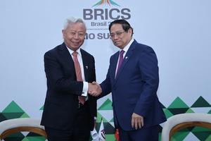 Thủ tướng Chính phủ Phạm Minh Chính tiếp Chủ tịch AIIB, thúc đẩy hợp tác phát triển hạ tầng chiến lược