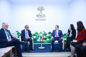 Thủ tướng Chính phủ Phạm Minh Chính tiếp Tổng Giám đốc WHO